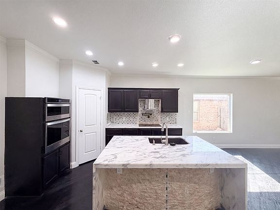 2nd image of 625 River Rock Dr