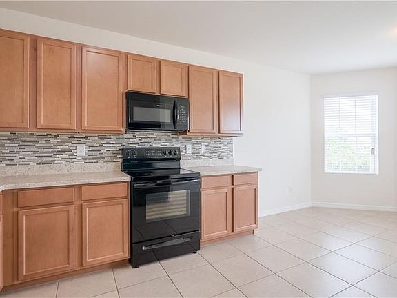 3rd image of 1111 NW Juanita Pl