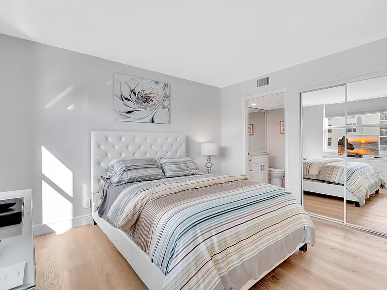 1 Harbourside Dr #4502 — Photo 30