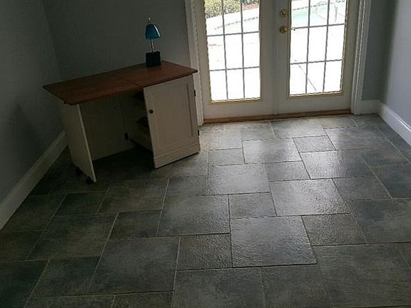 3rd image of 10831 Venice Cir