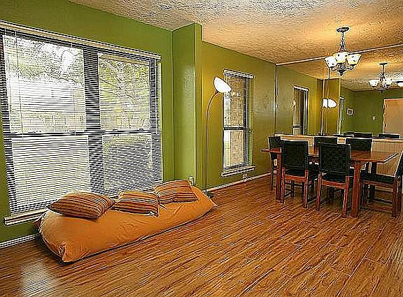 5th image of 1005 Seabrook Dr