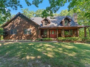 8 Lost Trails Dr, Defiance, MO 63341