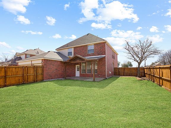 3rd image of 3433 Duval Dr