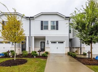5512 Plain Field Ln, Lilburn, GA 30047