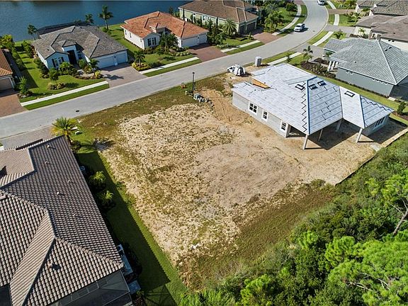 3rd image of 13310 Campanile Ct