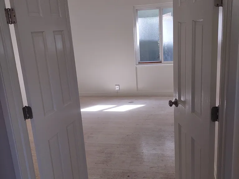 1009 N Avenue 67 — Photo 10