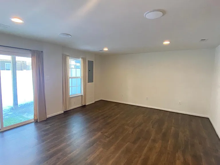 105 Chamomile Ct — Photo 14