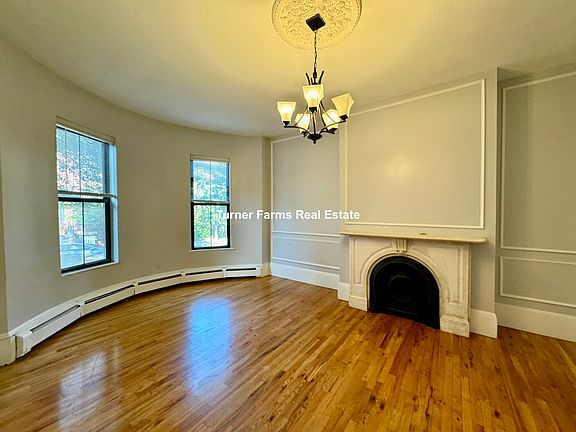 3rd image of 93 E Brookline St #22