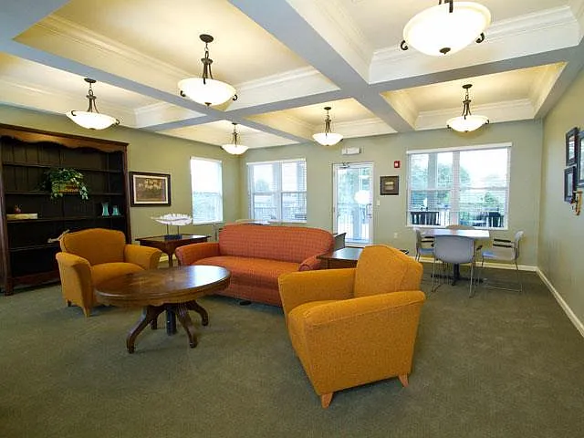 Chatham Pointe — Photo 12