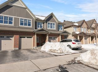 813 Miikana Rd, Ottawa, ON K1X0G5