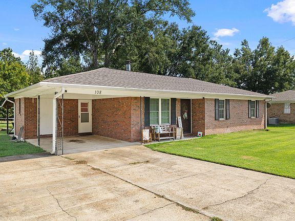 3rd image of 108 Meadow Ln