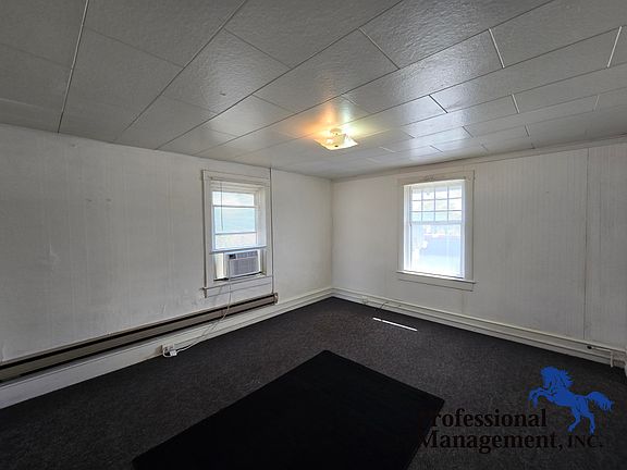 3rd image of 604 N 24th St APT 3