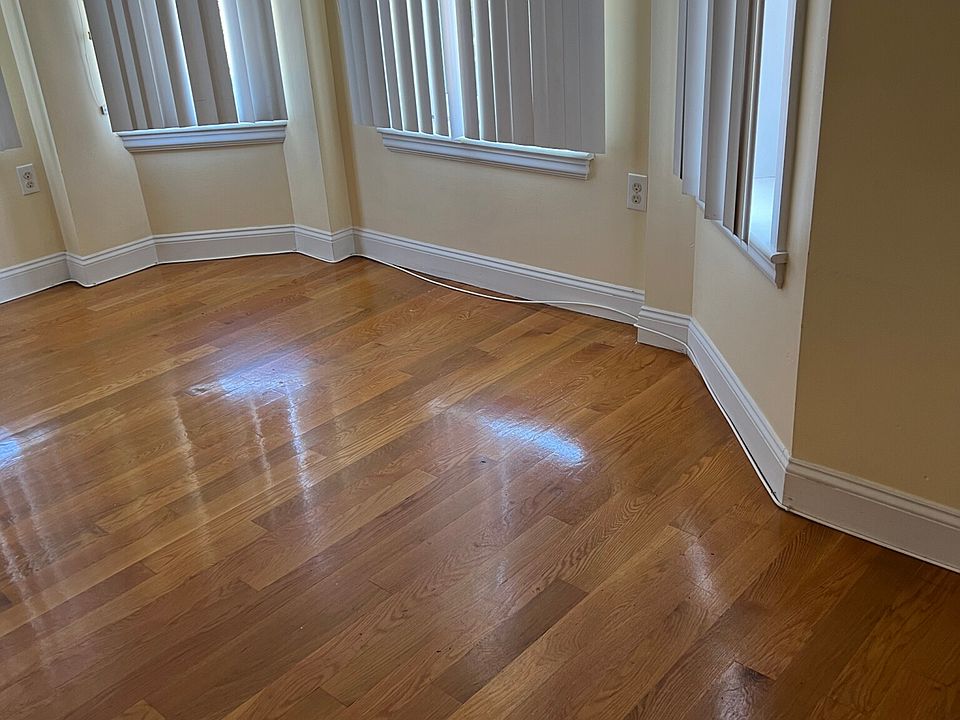 1st image of 90 Westland Ave APT 401