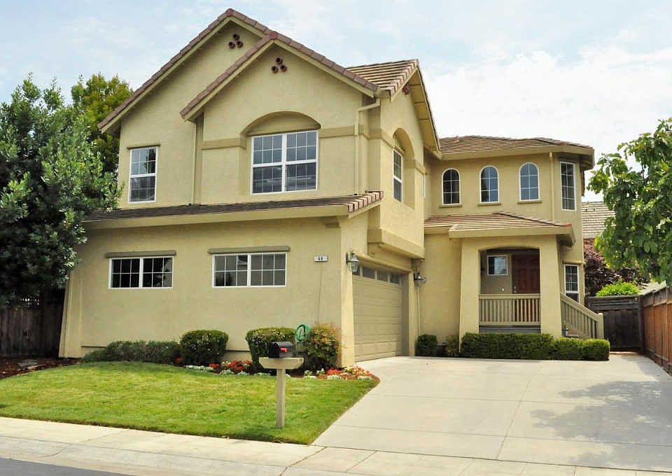 1st image of 68 Shorebreeze Ct