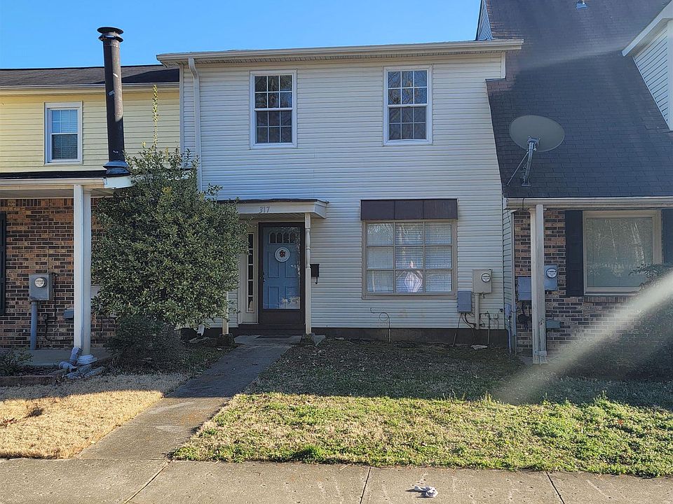 1st image of 317 Chateau Dr SW