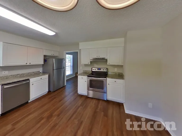824 Hollow Creek Rd — Photo 8