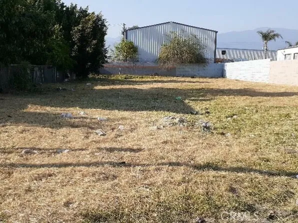24218 5th St #31, San Bernardino, CA 92410