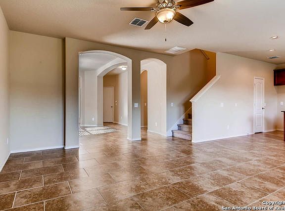 3rd image of 10410 Rosewood Crk