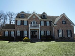 123 Imperial Dr, East Stroudsburg, PA 18302