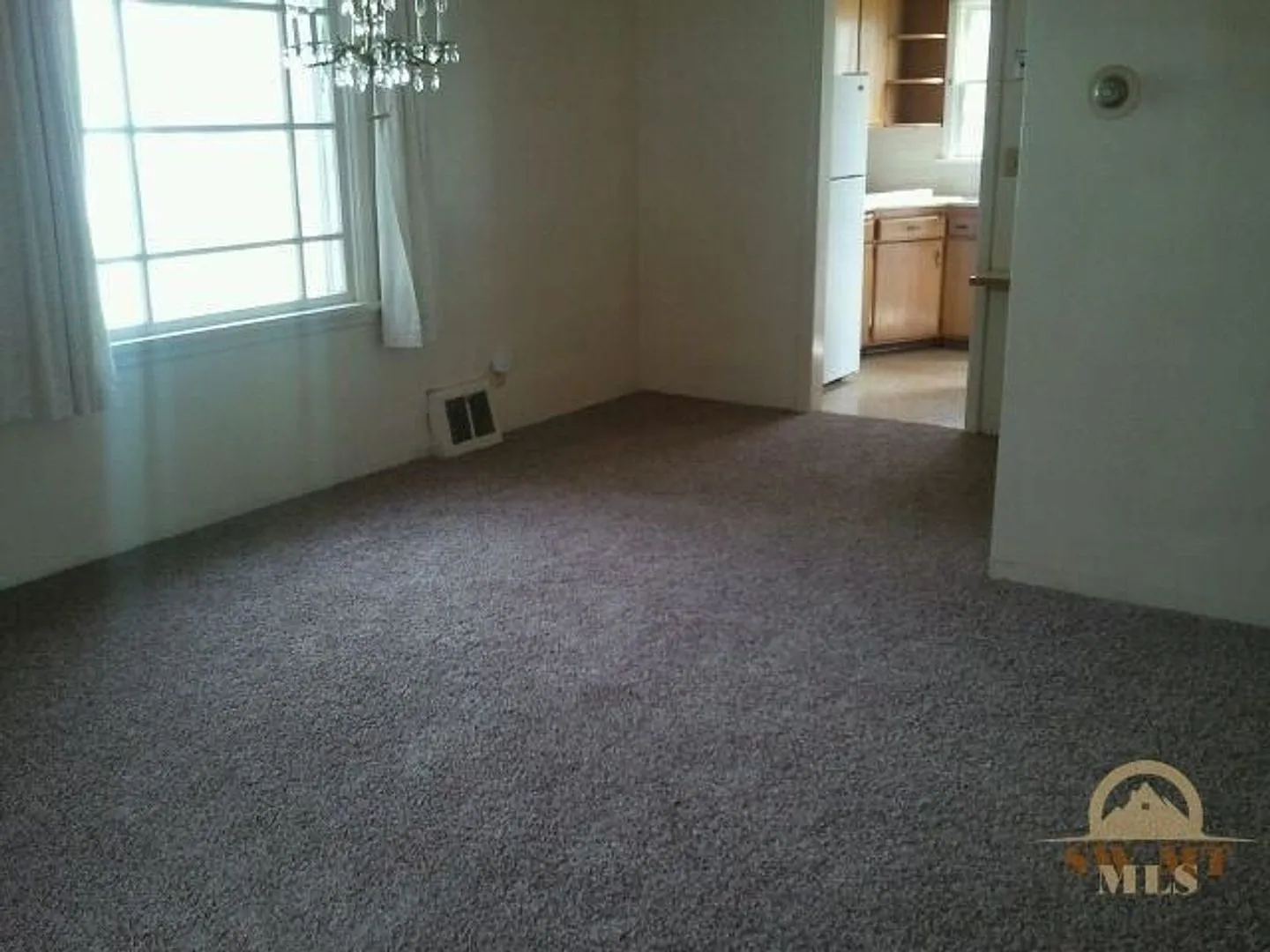 302 N 5th — Photo 2