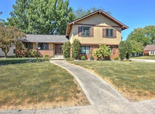 910 Bunker Ln, Decatur, IL 62526