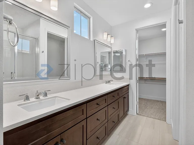 665 N Amarone Dr — Photo 20