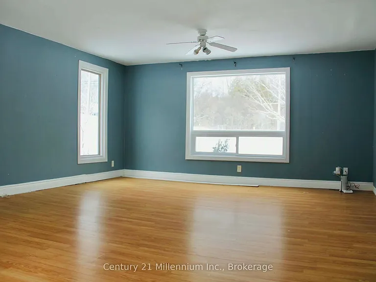 124 Main St — Photo 2