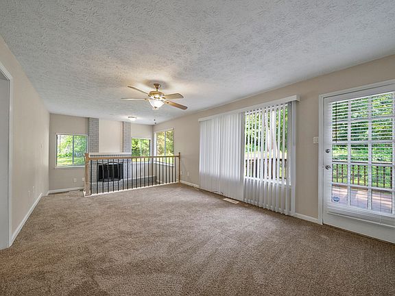 2nd image of 2612 Windridge Dr