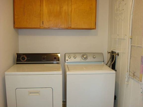 Laundry/Storage Room