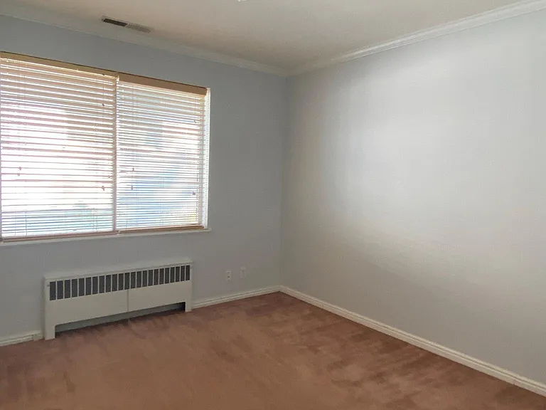 2107 E Browning Ave #2107 — Photo 5