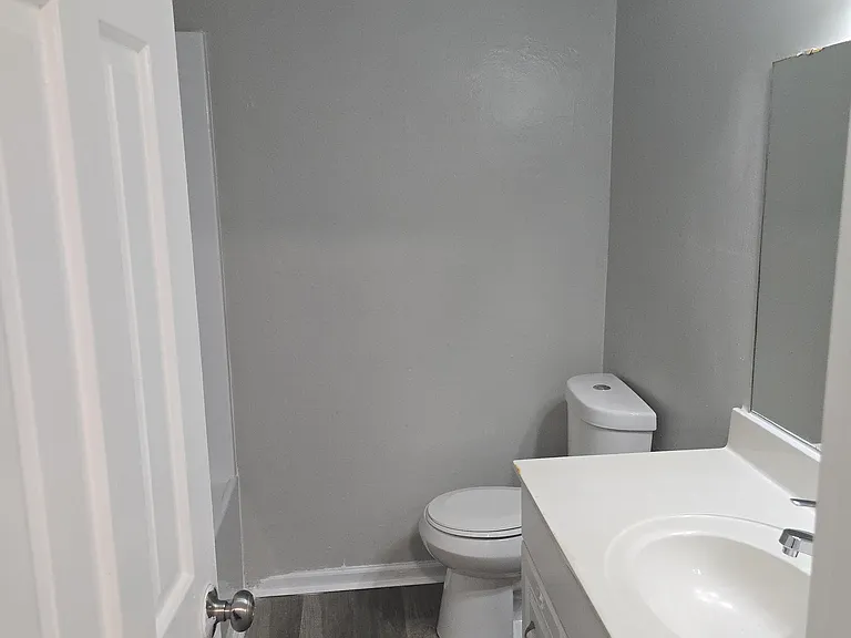 1307 W Meadowview Rd #F — Photo 26