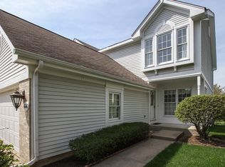 646 Kendallwood Ct, Crystal Lake, IL 60014