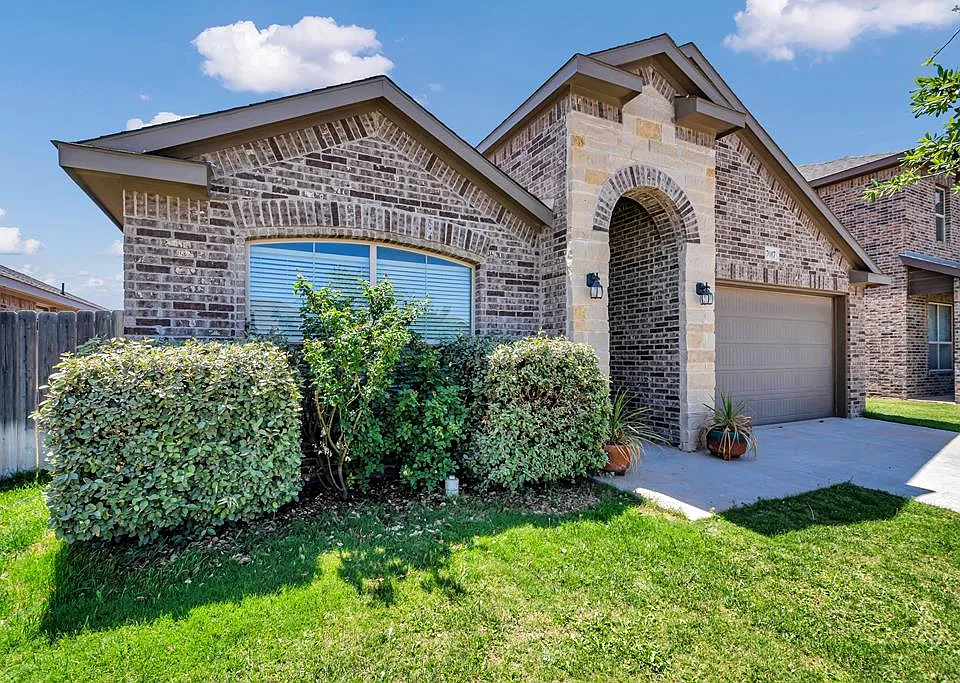 7017 Kate Reed Dr