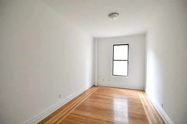 Rented by Bohemia Realty Group | media 8