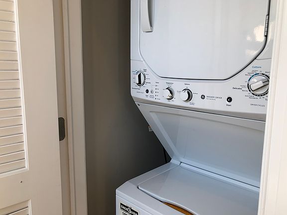 3rd image of 45 Clifton Pl #3P