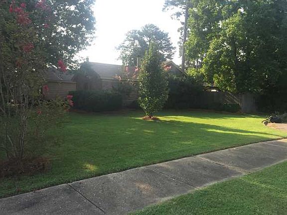 2nd image of 5916 Carmel Dr