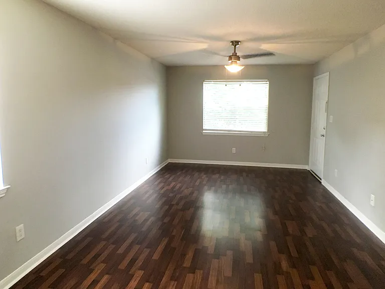 3514 7th Ct S — Photo 1