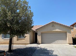 14938 Sorrel Rd, Victorville, CA 92394