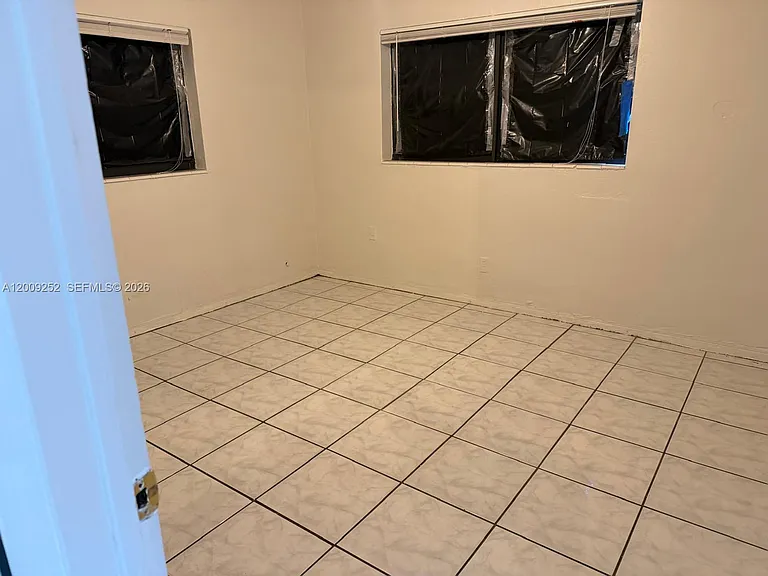 728 SW 7th St #1-2 — Photo 7
