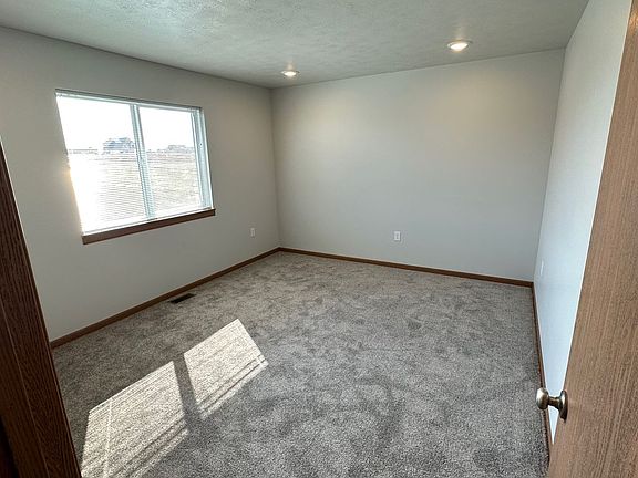 5th image of 5700 E Hitching Pl #5702