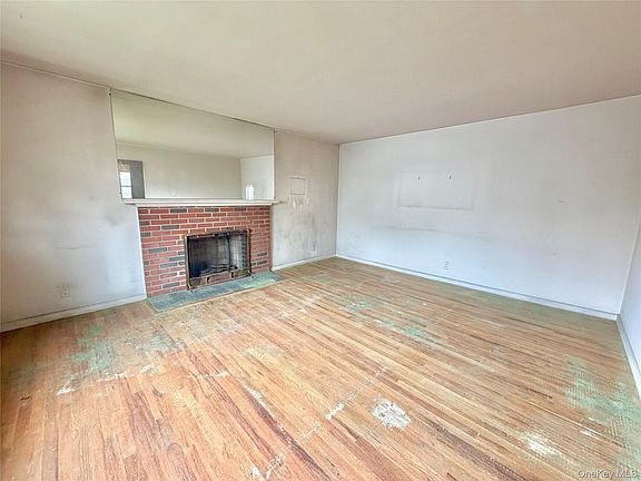 2nd image of 131 Overlook Street