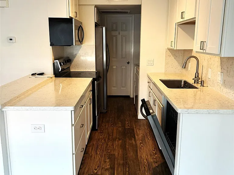 2750 Holly Hall St #1907 — Photo 6