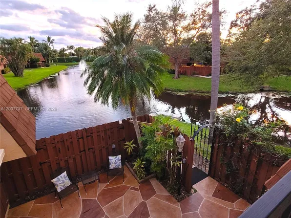 825 Center St APT 30D, Jupiter, FL 33458