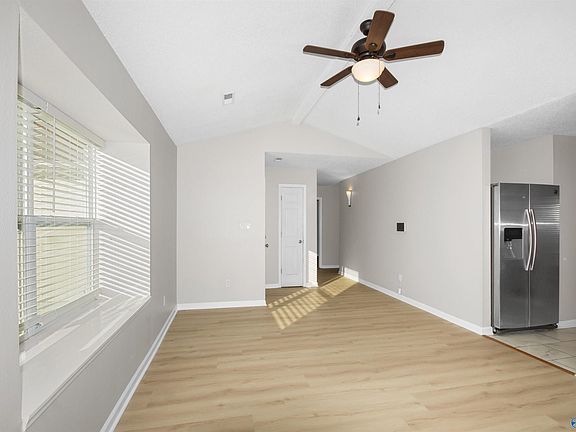 3rd image of 118 Sweet Hollow Way NW