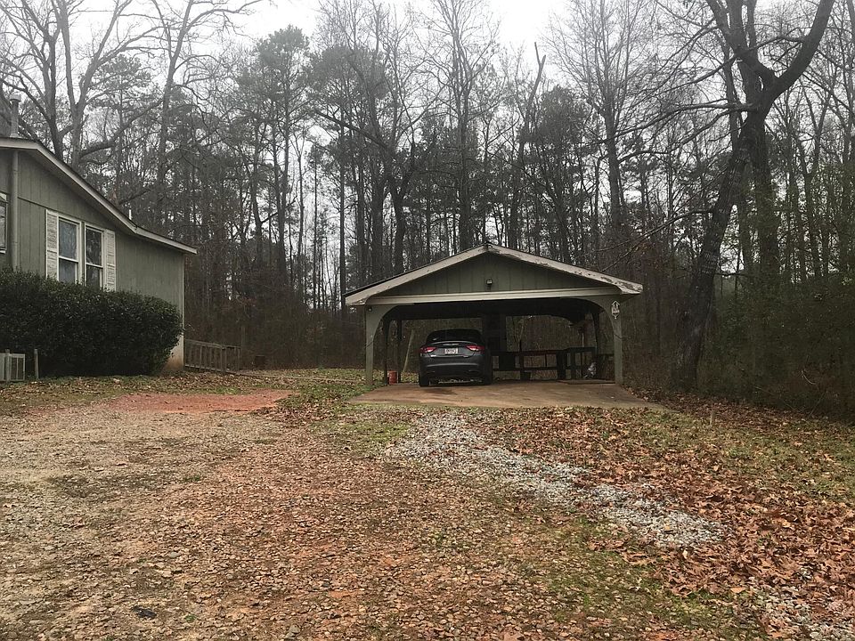 2nd image of 255 Oak Hill Cir