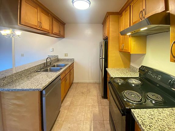 4th image of 226 Coy Dr APT 1