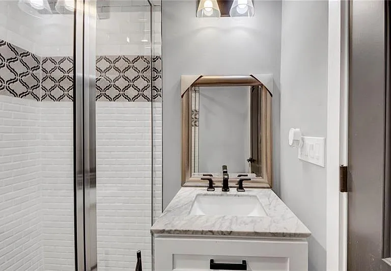 3355 E Gate Dr — Photo 44