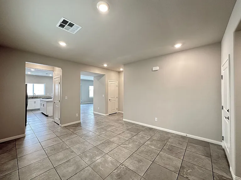 7508 Pink Mimosa Ave — Photo 4