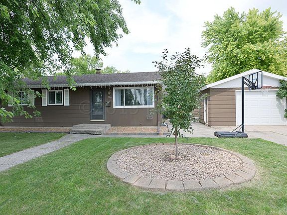 2nd image of 108 6th Ave E