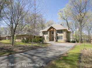 17584 Burl Oak Ct, Eden Prairie, MN 55347